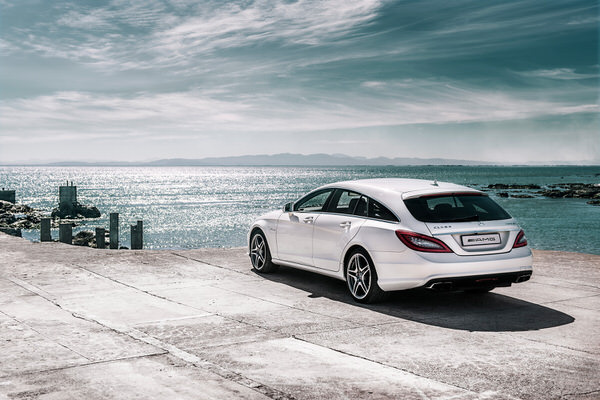 Photograph Seagram Pearce Mercedes Benz on One Eyeland