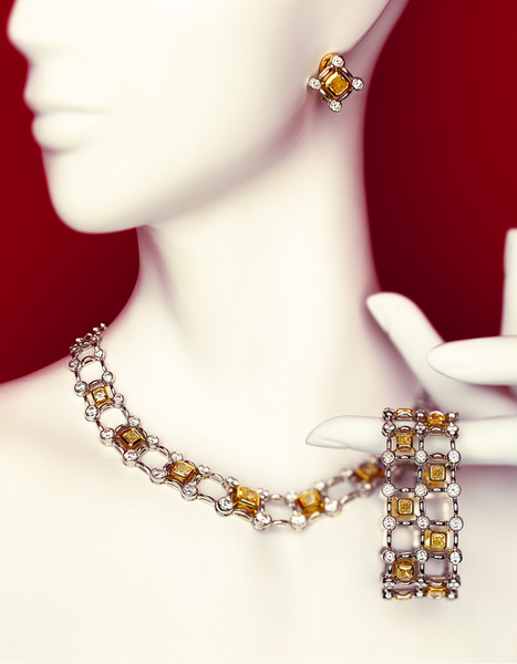 Photograph Robert Tardio Finger Bracelet on One Eyeland