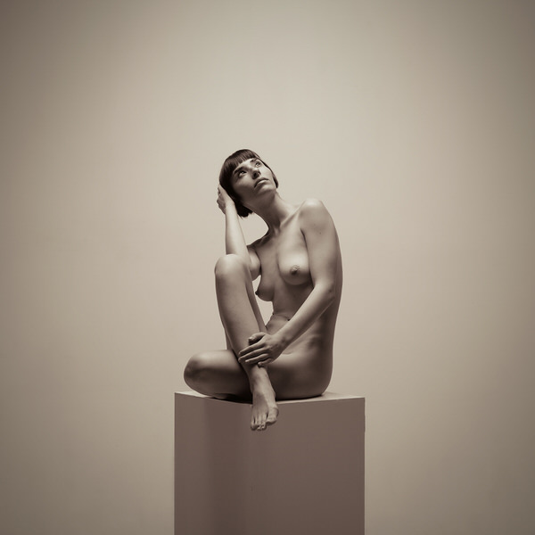Photograph Kalynsky Kostov Sculpture on One Eyeland