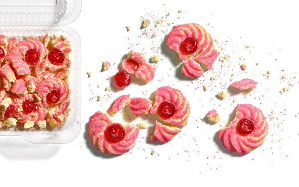 Photograph Mark Wiens Amaretti Cookie Crumble on One Eyeland