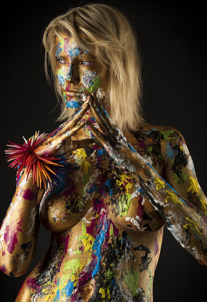 Photograph Caesar Lima Body Art on One Eyeland