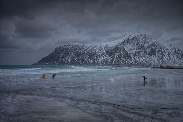 Photograph Peter Svoboda Say Hello To The Last Wave on One Eyeland