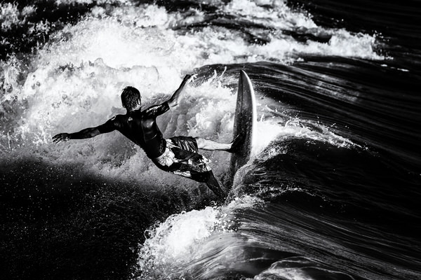 Photograph Della Latta Massimo  Surf on One Eyeland