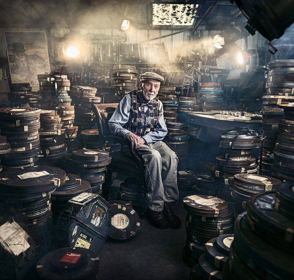 Photograph Keren Dobia The Filmaker on One Eyeland