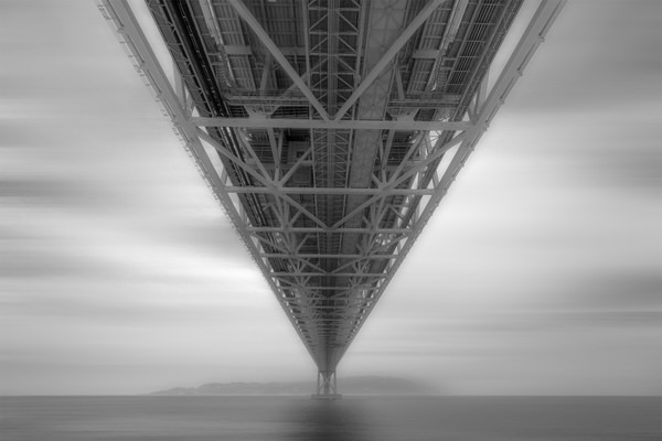 Photograph Naoki Fujihara Akashi Kaikyo Bridge on One Eyeland