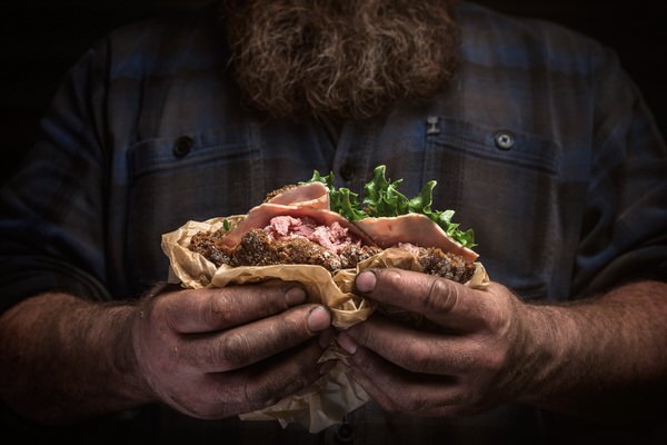 Photograph Juhamatti Vahdersalo Pulled Pork on One Eyeland