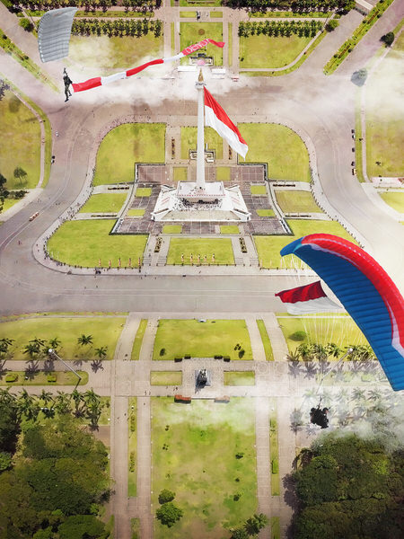 Photograph Abel Brata The National Monument on One Eyeland