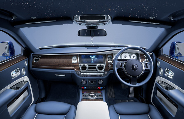 Photograph Nigel Harniman Rolls Royce Ghost on One Eyeland