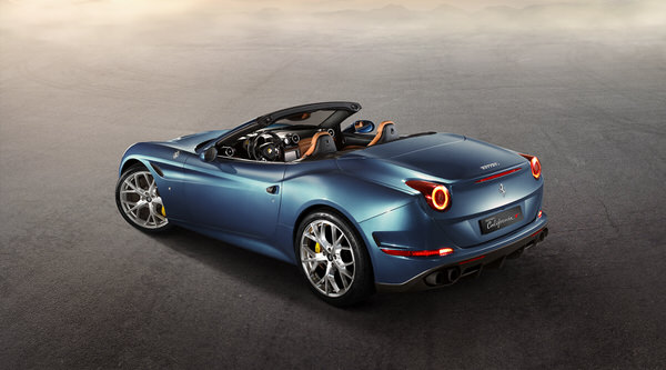 Photograph Luzzitelli Danieli Ferrari California T on One Eyeland