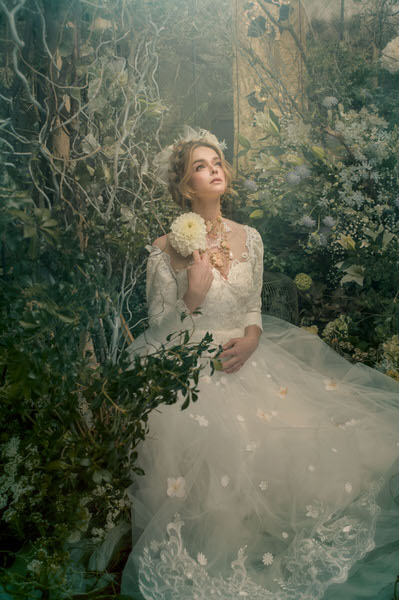 Photograph Haseo Hasegawa Virgo on One Eyeland