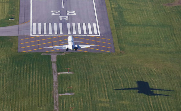 Photograph Larry Hamill Landing on One Eyeland