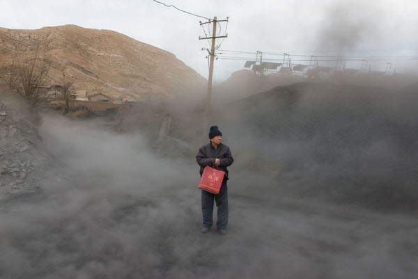 Photograph Dirk Kruell Coal Mining Region Shanxi on One Eyeland