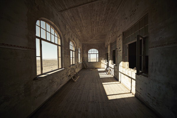 Photograph Chris Gordaneer Kolmanskuppe 5 on One Eyeland