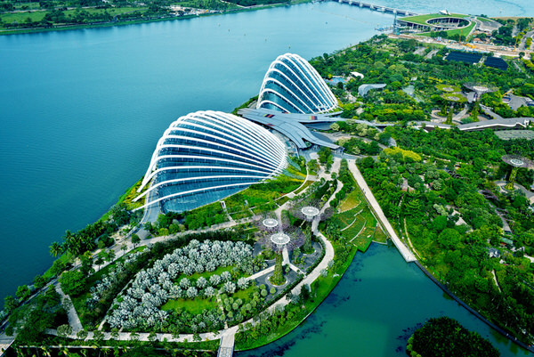 Photograph Brandon Barnard Singapore on One Eyeland