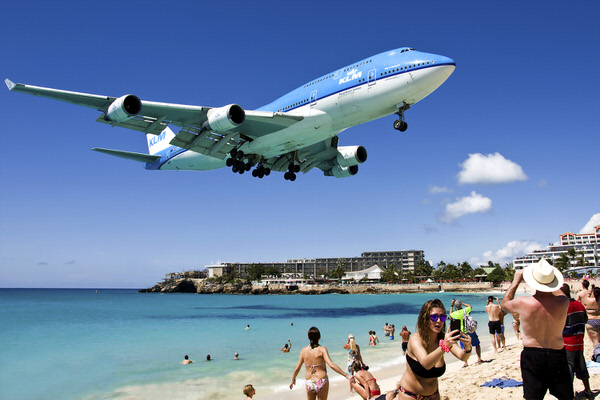 Photograph Saku Tiainen Maho Beach Sint Maarten on One Eyeland