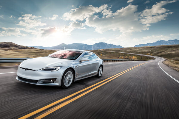 Photograph Andy Mahr Tesla on One Eyeland