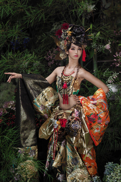Photograph Haseo Hasegawa Japonism2 on One Eyeland
