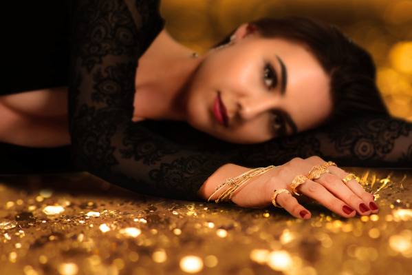 Photograph Gary Sheridan Gold on One Eyeland