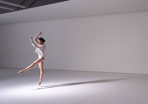 Photograph Nick Guttridge Romany Pajdak on One Eyeland