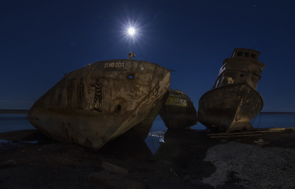 Photograph Gonzalo Santile 4 Brothers on One Eyeland