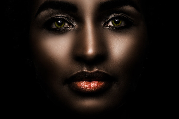Photograph Marc Sabat Black Gold on One Eyeland