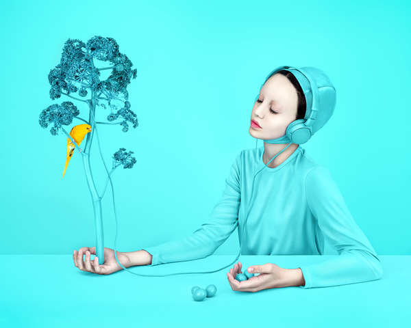 Photograph Elena Paraskeva Failure To Connect on One Eyeland
