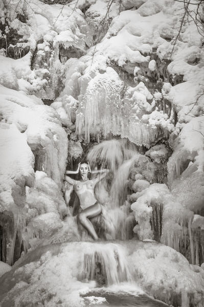 Photograph Ovidiu Grovu Frozen Beauty on One Eyeland