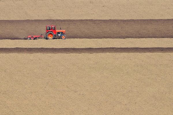 Photograph Emilian Avrămescu Agrar Minimalism on One Eyeland