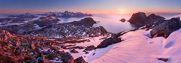Photograph Jan Smid Behind The Arctic Circle on One Eyeland