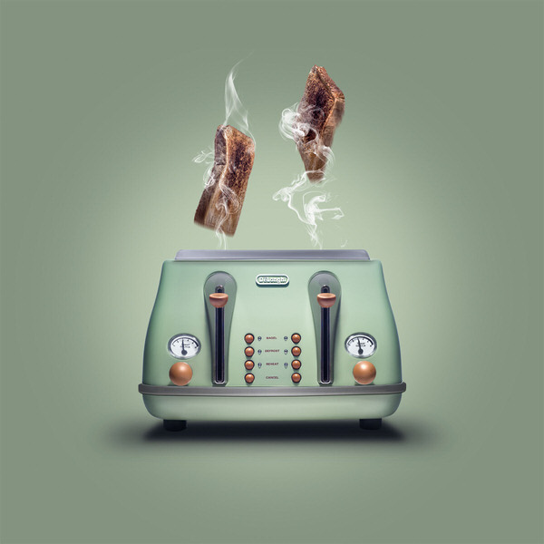 Photograph Devon Krige Delonghi Toaster on One Eyeland