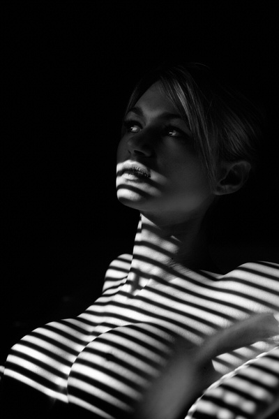 Photograph Vito Motiv Mlle M Shaded on One Eyeland