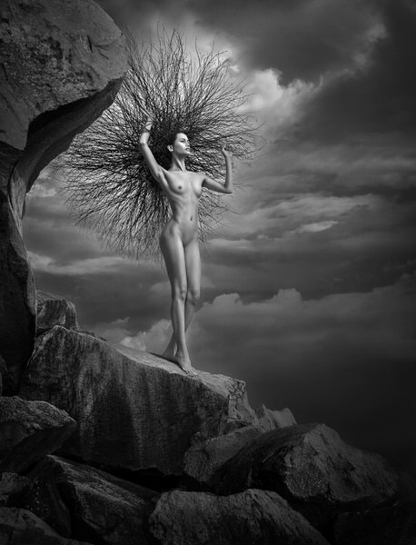 Photograph Erich Caparas Paramount on One Eyeland