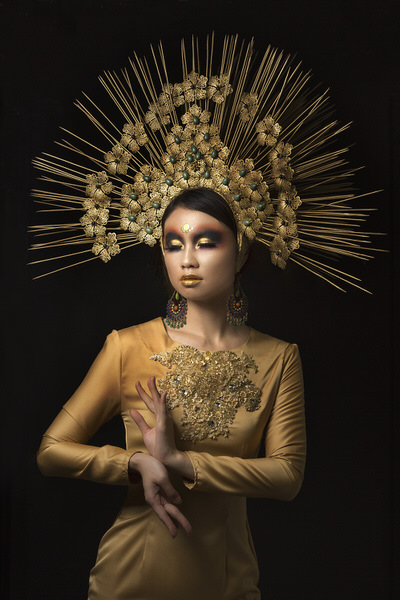 Photograph Peter Rooney Gold on One Eyeland