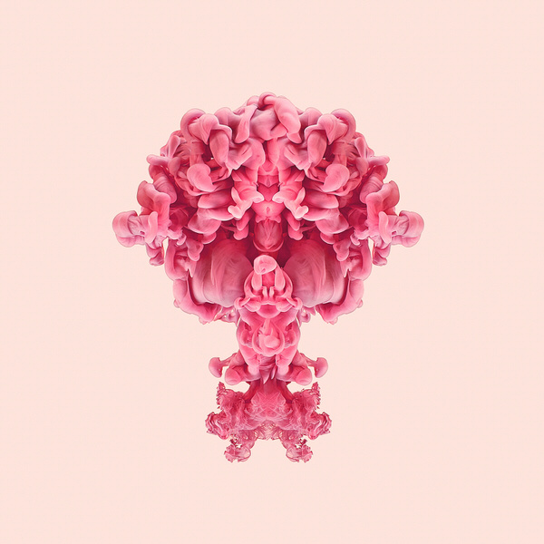 Photograph Graham Tooby Alien In Pink on One Eyeland