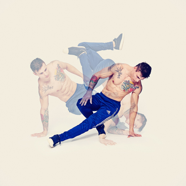 Photograph Charlie Surbey Break Dance on One Eyeland