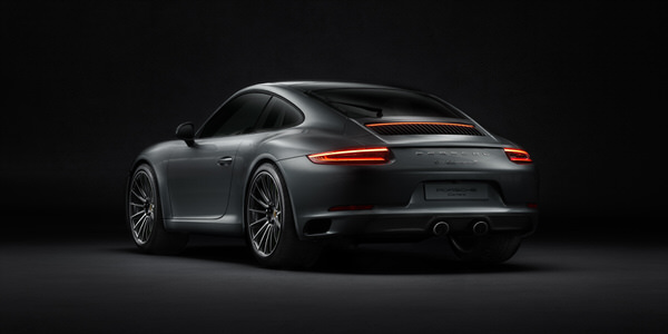 Photograph Nazar Andriychuk Porshce 911 Carrera S on One Eyeland