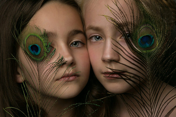 Photograph Kaat Stieber Juliette And Josephine on One Eyeland