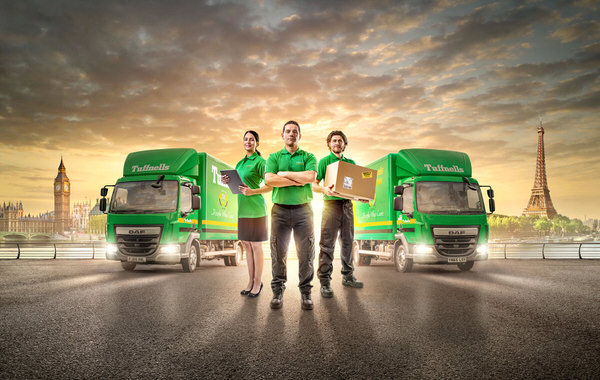 Photograph Christopher Doyle Tuffnells Parcel Delivery on One Eyeland