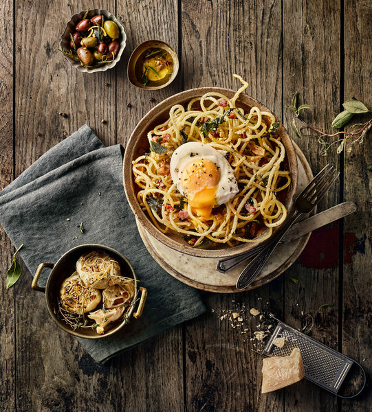 Photograph Greg Stroube Egg Winter on One Eyeland