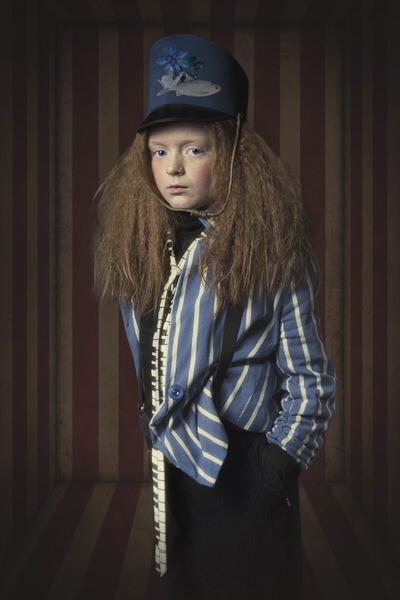 Photograph Carola Kayen Mouthaan Circus Girl 2 on One Eyeland