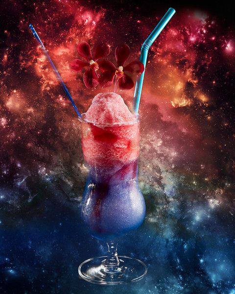 Photograph Manoo Manookulkit Mix Drink on One Eyeland