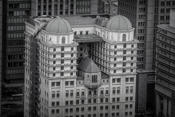 Photograph Yoshitaka Aida A Building on One Eyeland