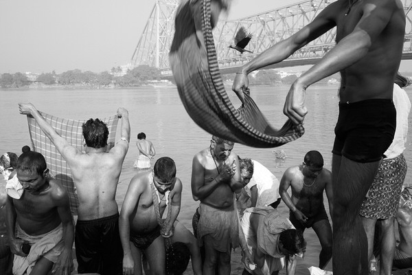 Photograph Christopher Tovo Corona 2 on One Eyeland