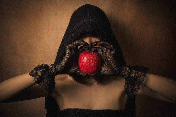 Photograph Hirotoshi Taguchi Dark Wizard on One Eyeland