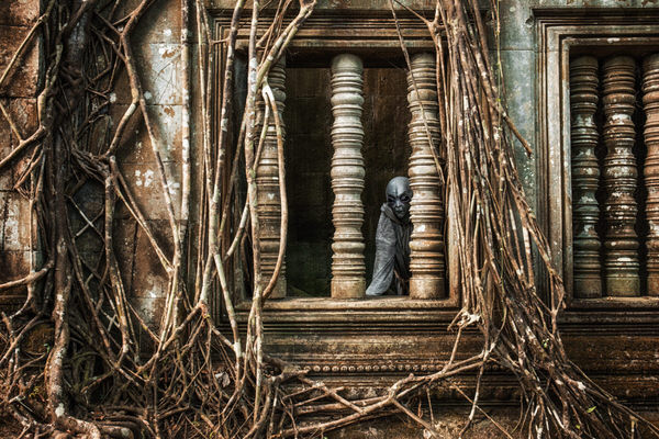 Photograph Alexander Kamakaev Lost 8 on One Eyeland