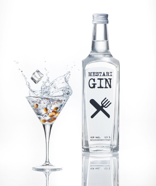 Photograph Marc Sabat Gin Export on One Eyeland