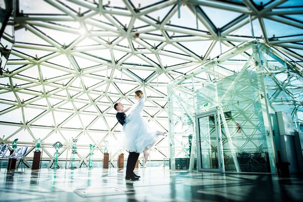 Photograph Monika Krilaviciene Trendy Wedding on One Eyeland