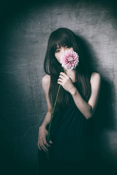Photograph Daisuke Kiyota Dahlia on One Eyeland