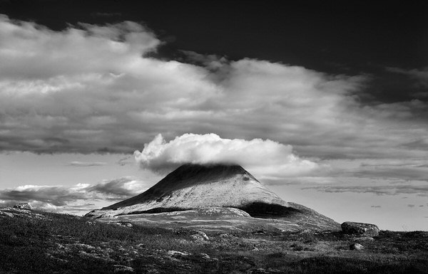 Photograph Elmer Laahne Paramount Cloud on One Eyeland