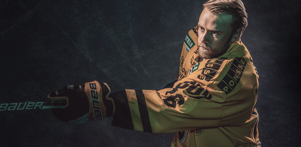 Photograph Markus Aspegren Hockey Player 3 on One Eyeland